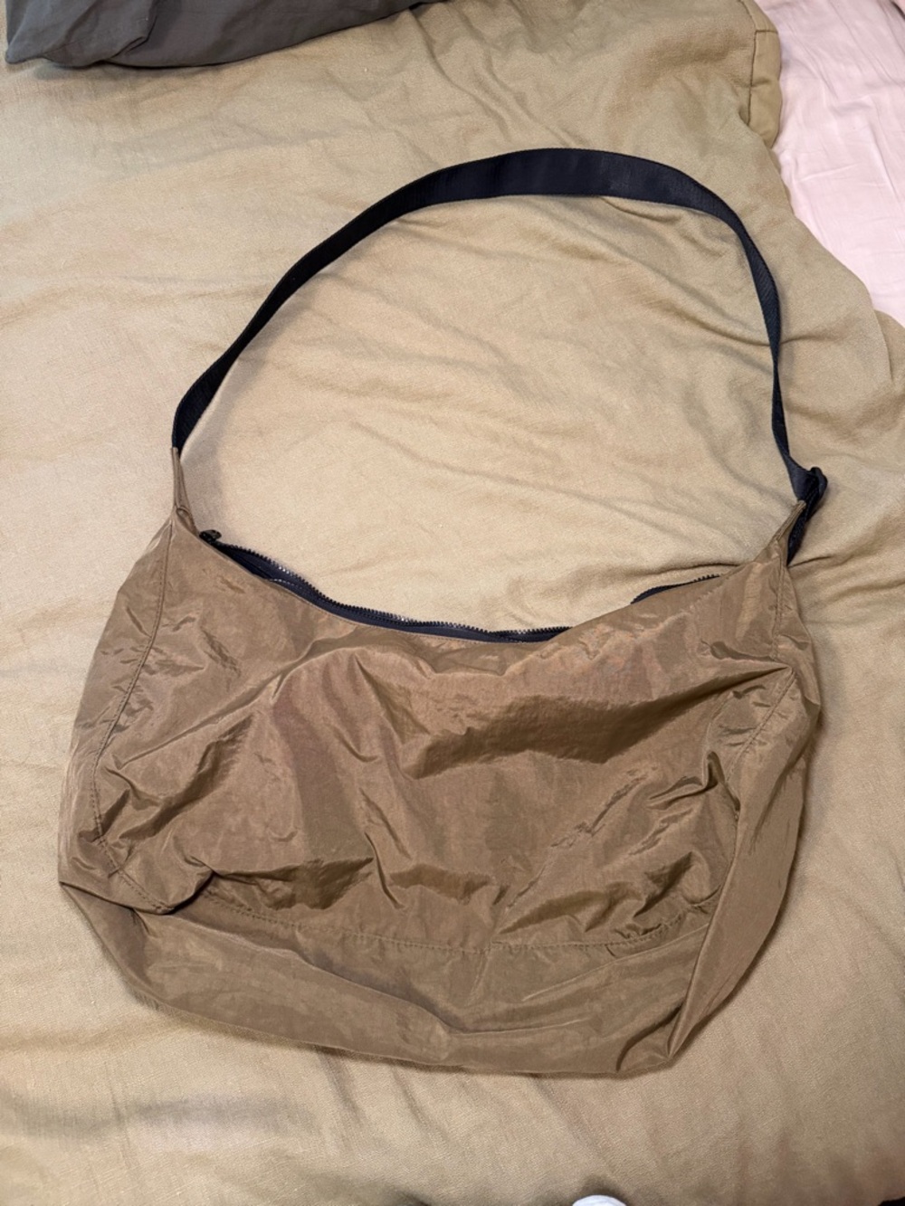 Large Baggu Crescent Bag